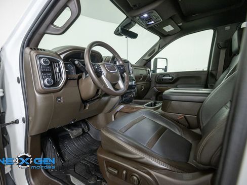 Used 2020 GMC Sierra 2500 Denali w/ Denali Ultimate Package AWD/4WD image 10