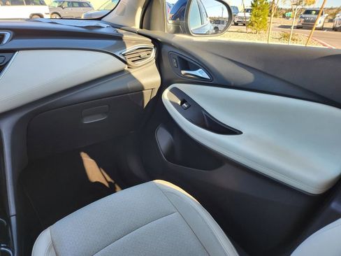 Used 2021 Buick Encore GX Select image 22
