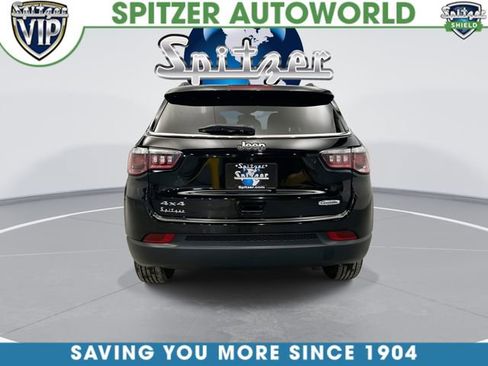 Used 2018 Jeep Compass Latitude image 10