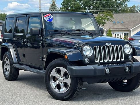 Used 2017 Jeep Wrangler Unlimited Sahara AWD/4WD image 2