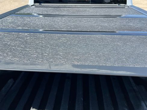 Used 2019 RAM 1500 Laramie AWD/4WD image 21