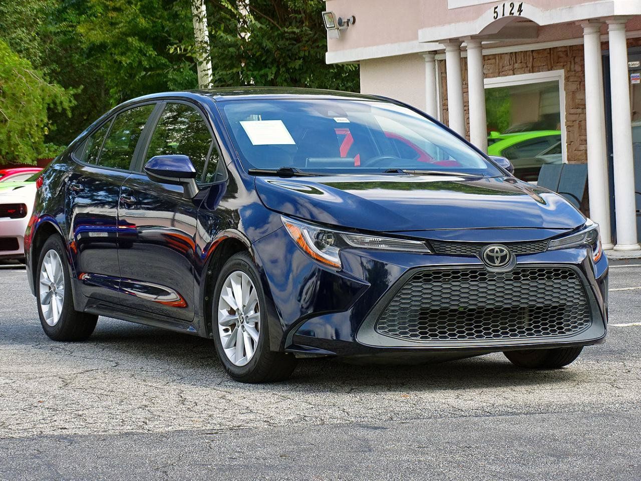 Used 2021 Toyota Corolla LE w/ LE Convenience Package FWD image 8