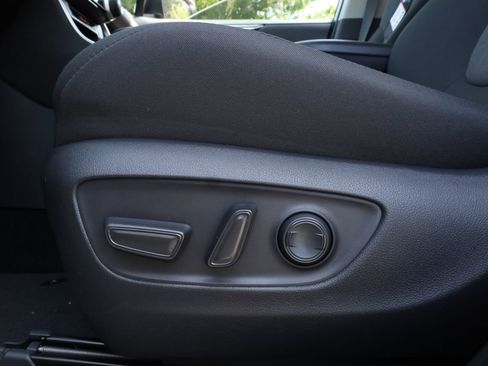 Used 2025 Toyota RAV4 XLE image 21