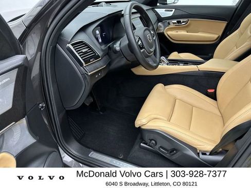 Certified 2025 Volvo XC90 T8 Ultra w/ Lounge Package AWD/4WD image 11