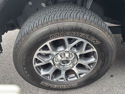 Used 2022 Ford F250 Lariat AWD/4WD image 7