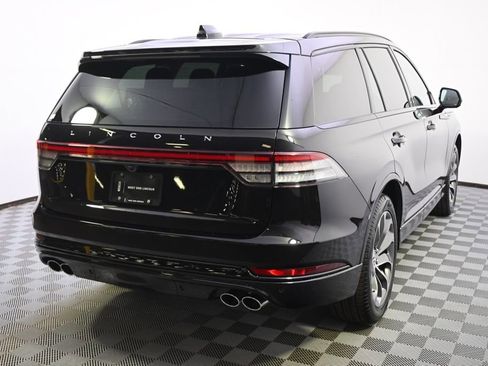 New 2026 Lincoln Aviator AWD w/ Jet Appearance Package image 6