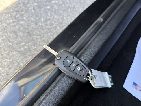 Used 2019 Chevrolet Cruze LS FWD image 35