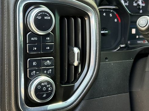 Used 2022 GMC Sierra 1500 SLT AWD/4WD image 26