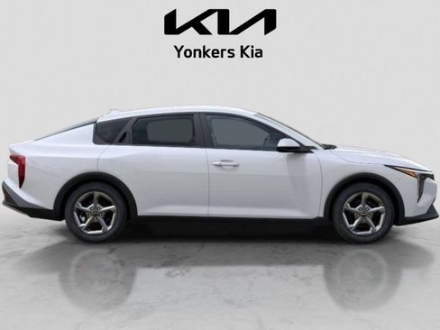 Used 2026 Kia K4 FWD image 7