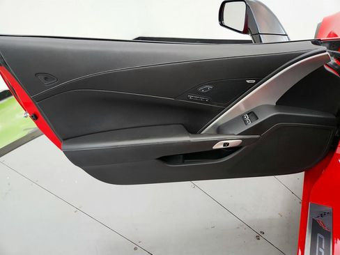 Used 2016 Chevrolet Corvette Z06 w/ 2LZ Preferred Equipment Group image 21