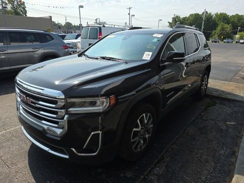 Used 2023 GMC Acadia SLT FWD image 2