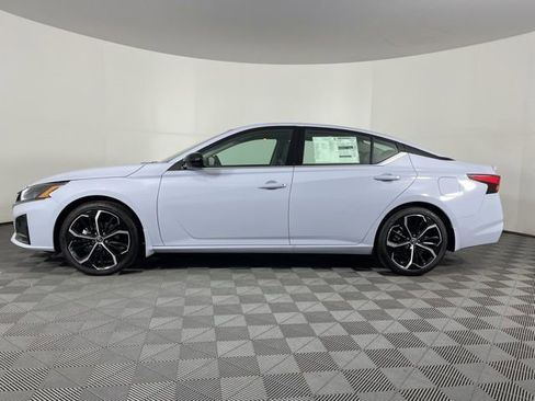 New 2025 Nissan Altima 2.5 SR w/ SR Premium Package image 6