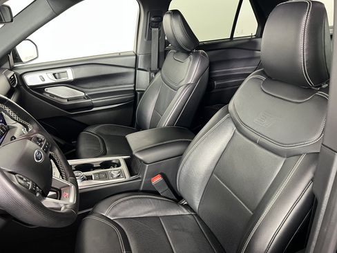 Used 2020 Ford Explorer ST w/ ST Street Pack image 15