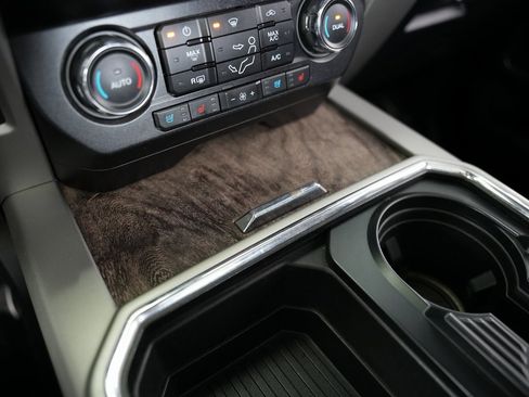 Used 2019 Ford F350 Lariat w/ Lariat Ultimate Package image 31