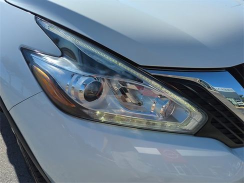 Certified 2018 Nissan Murano Platinum w/ Cargo Package image 11