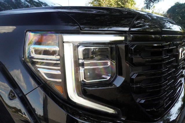 Used 2024 GMC Sierra 1500 Denali AWD/4WD image 33