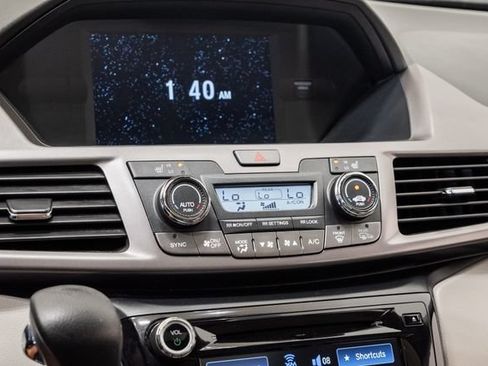 Used 2015 Honda Odyssey EX-L image 16