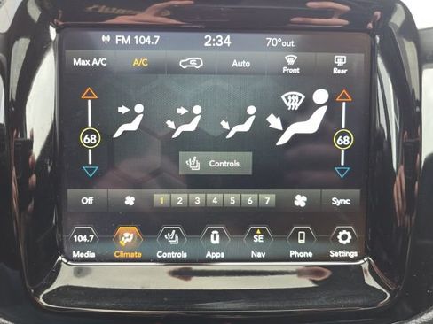 Used 2018 Jeep Compass Latitude w/ Popular Equipment Group AWD/4WD image 19