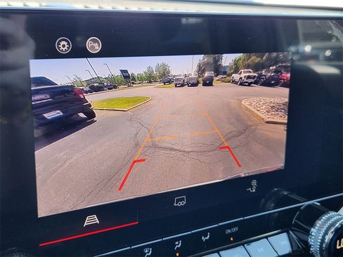 New 2025 GMC Canyon Elevation w/ Convenience Package image 15