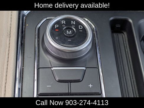 Used 2024 Ford Expedition Max XLT image 19
