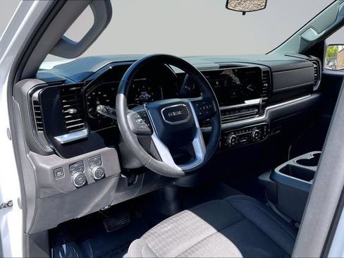 Used 2025 GMC Sierra 1500 Elevation AWD/4WD image 14