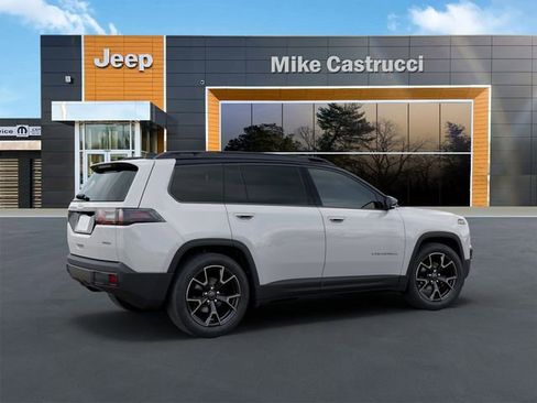New 2026 Jeep Cherokee Overland image 5