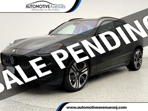 Used 2025 Maserati Grecale Folgore AWD/4WD image 1