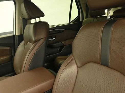 Used 2024 Honda Pilot Elite image 20