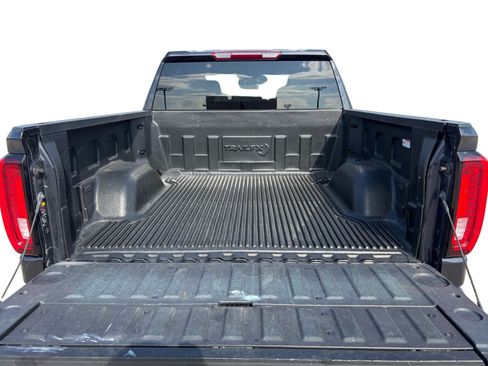 Used 2025 GMC Sierra 1500 SLT AWD/4WD image 23