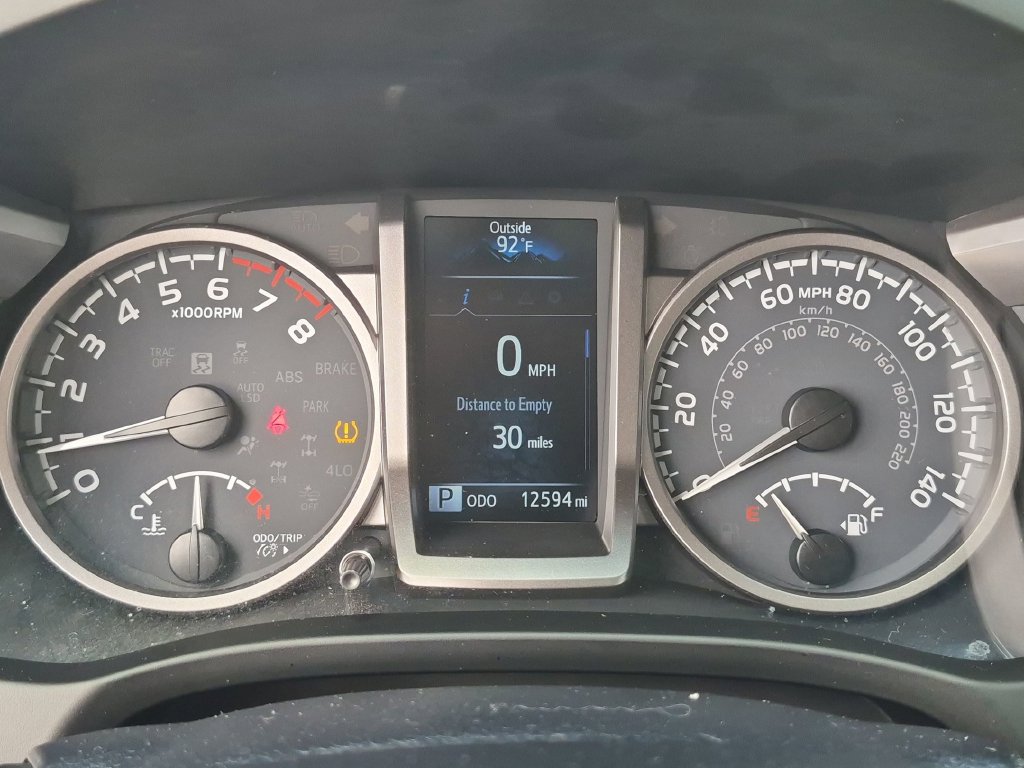 Used 2023 Toyota Tacoma SR5 w/ Technology Package AWD/4WD image 19