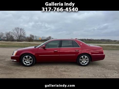 Used 2010 Cadillac DTS Premium image 1
