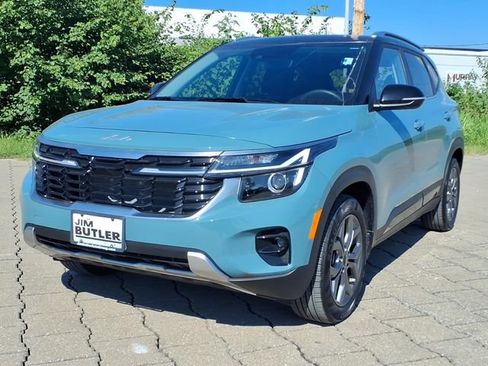 Used 2024 Kia Seltos S FWD image 2