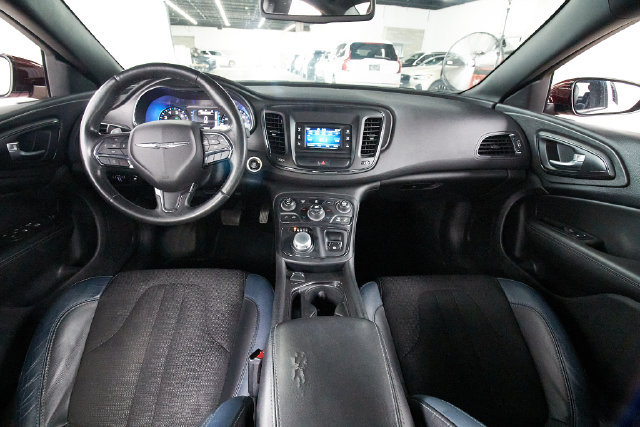 Used 2016 Chrysler 200 S w/ Comfort Group AWD/4WD image 6
