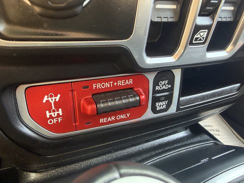 Used 2020 Jeep Gladiator Rubicon AWD/4WD image 43