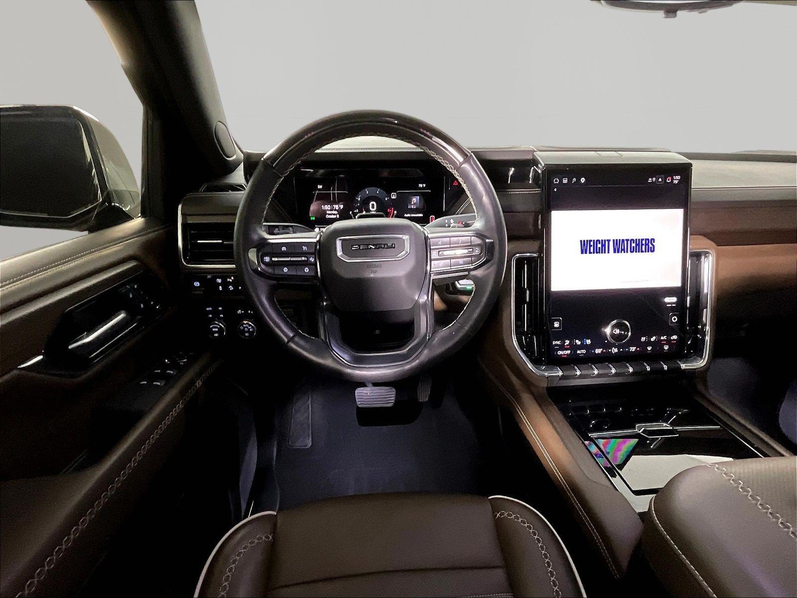 Used 2025 GMC Yukon Denali Ultimate AWD/4WD image 7