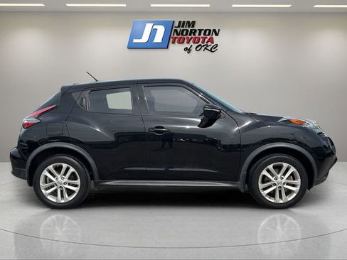 Used 2016 Nissan Juke S FWD image 4