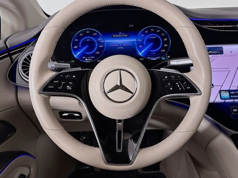 Used 2023 Mercedes-Benz EQS 580 4MATIC Sedan image 17