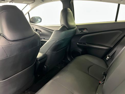 Used 2017 Toyota Prius Three FWD image 19