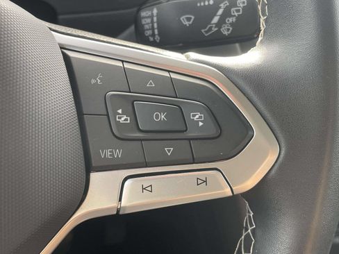 Certified 2023 Volkswagen Tiguan SE w/ Panoramic Sunroof Package FWD image 24