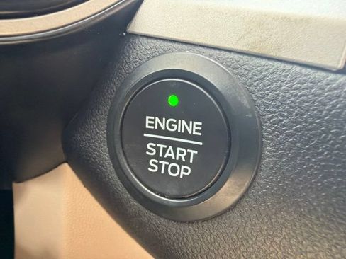 Used 2020 Ford Escape SEL AWD/4WD image 46