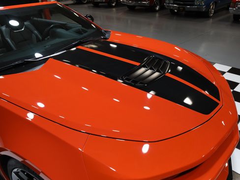 Used 2020 Chevrolet Camaro SS image 24