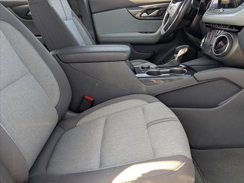 Used 2021 Chevrolet Blazer LT image 19