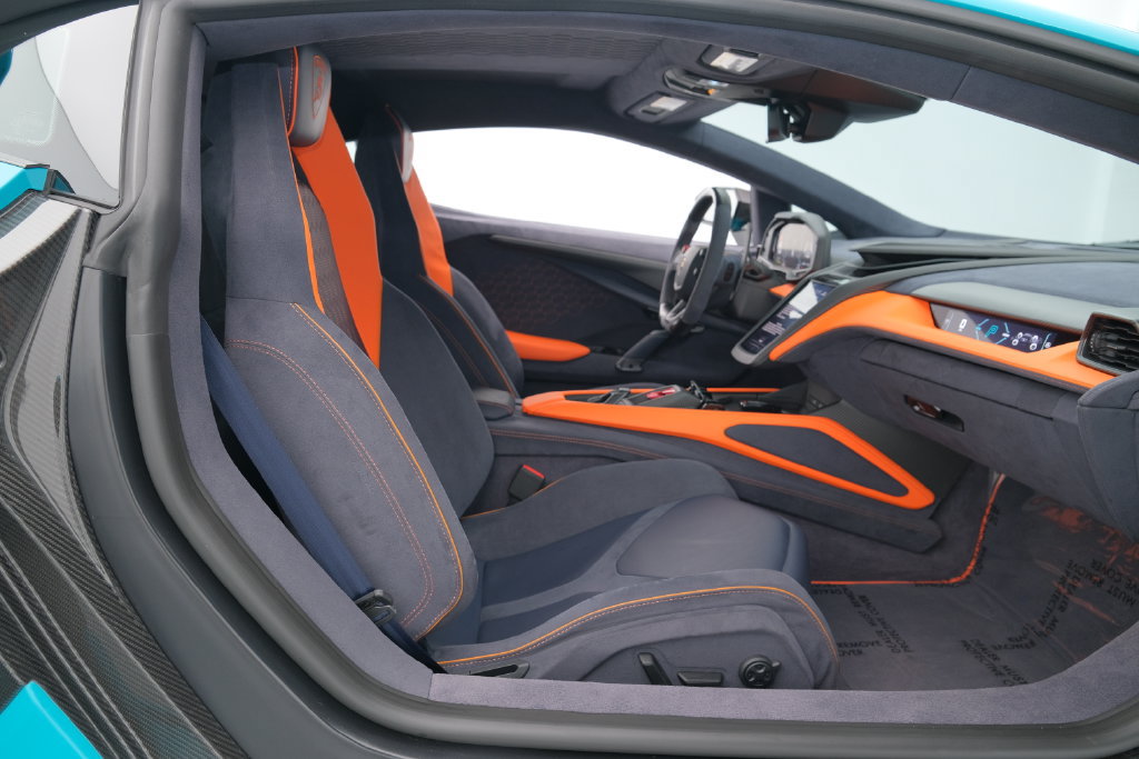 Used 2024 Lamborghini Revuelto AWD/4WD image 13