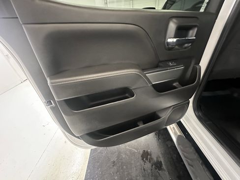 Used 2018 Chevrolet Silverado 1500 LT w/ All Star Edition image 22