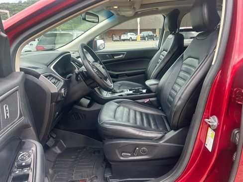Used 2016 Ford Edge SEL w/ Equipment Group 201A AWD/4WD image 16