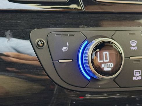 Used 2019 Audi Q7 3.0T Premium Plus w/ Premium Plus Package AWD/4WD image 24