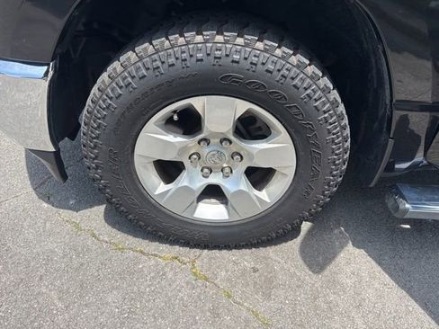 Used 2020 RAM 1500 Big Horn AWD/4WD image 16
