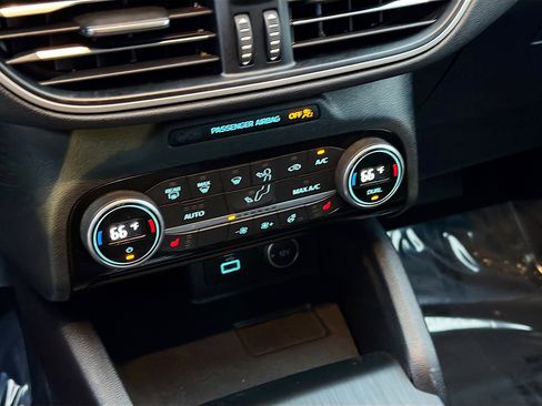 Used 2021 Ford Escape SEL image 34