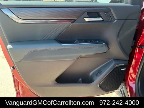 New 2026 GMC Acadia AT4 w/ LPO, Floor Liner Package AWD/4WD image 11