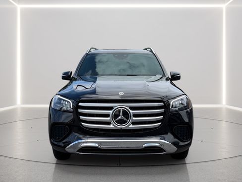 Used 2024 Mercedes-Benz GLS 450 4MATIC image 8
